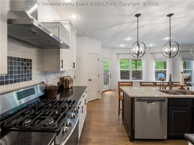 44 Russell Street, Winfield, WV 25213