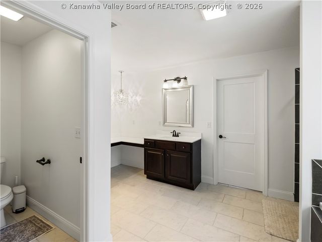44 Russell Street, Winfield, WV 25213