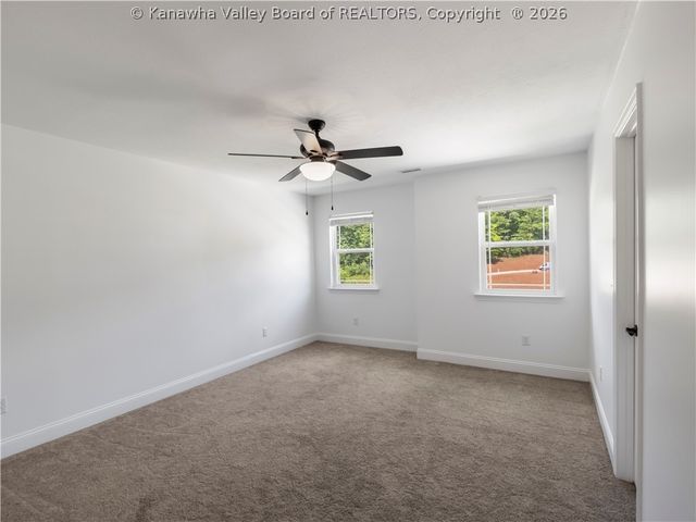 44 Russell Street, Winfield, WV 25213
