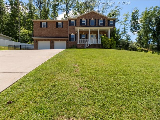 44 Russell Street, Winfield, WV 25213