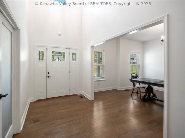 44 Russell Street, Winfield, WV 25213