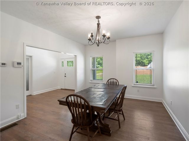 44 Russell Street, Winfield, WV 25213