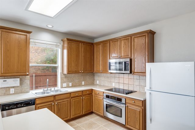 11398 Pear Ridge Drive, Frisco, TX 75035