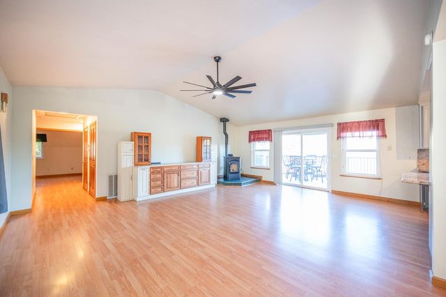 242 Montgomery Dr, Mokelumne Hill, CA 95245