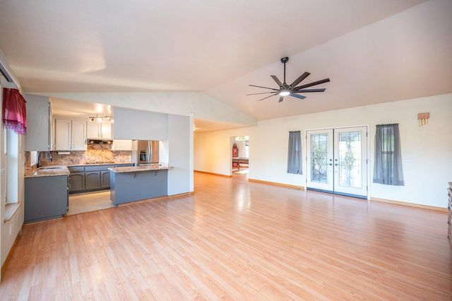 242 Montgomery Dr, Mokelumne Hill, CA 95245