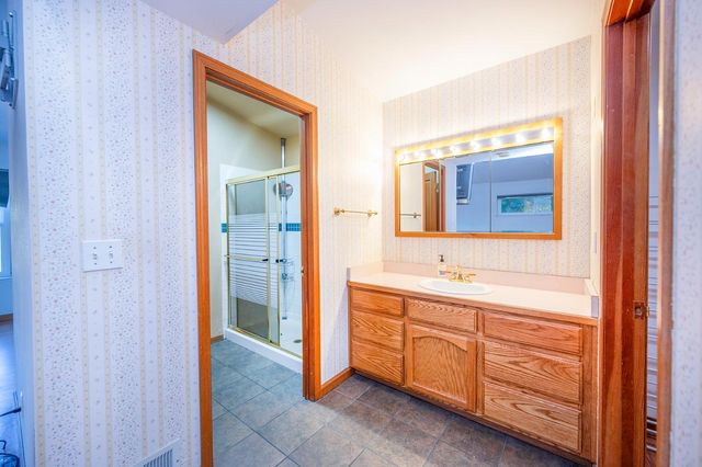 242 Montgomery Dr, Mokelumne Hill, CA 95245