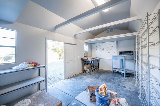 242 Montgomery Dr, Mokelumne Hill, CA 95245