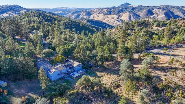 242 Montgomery Dr, Mokelumne Hill, CA 95245