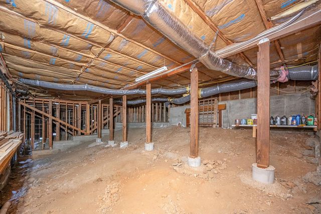 242 Montgomery Dr, Mokelumne Hill, CA 95245