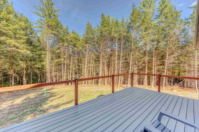 93 Waterthorn Road, Thornton, NH 03285