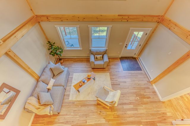 93 Waterthorn Road, Thornton, NH 03285