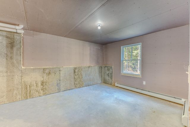 93 Waterthorn Road, Thornton, NH 03285