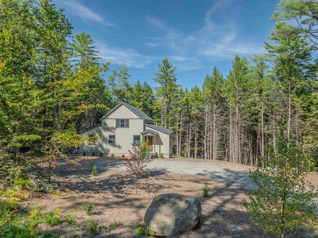 93 Waterthorn Road, Thornton, NH 03285