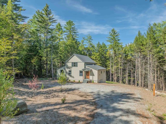 93 Waterthorn Road, Thornton, NH 03285