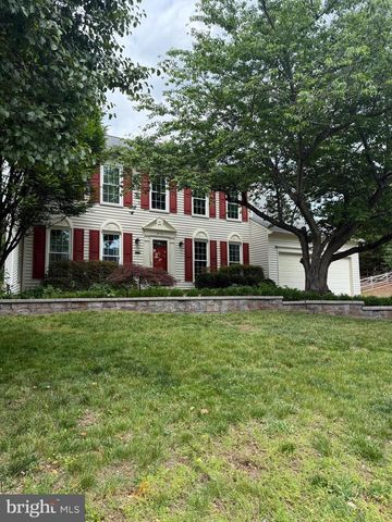 8176 LONE OAK CT, Manassas, VA 20111