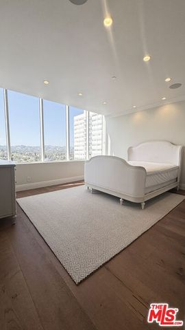 10724 Wilshire Boulevard 1605, Los Angeles, CA 90024