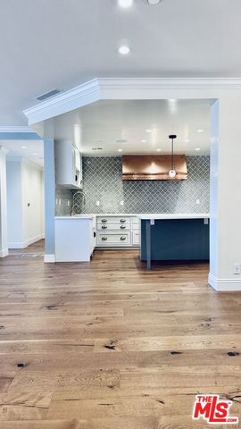 10724 Wilshire Boulevard 1605, Los Angeles, CA 90024