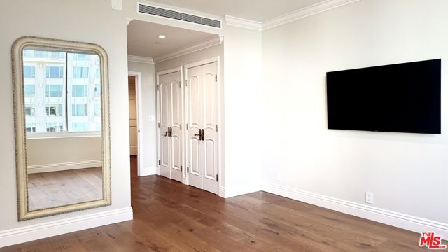 10724 Wilshire Boulevard 1605, Los Angeles, CA 90024