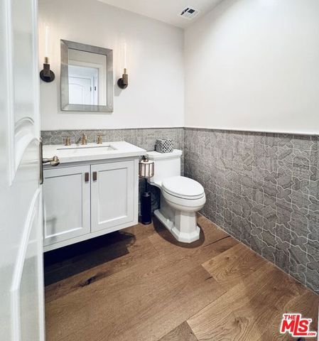 10724 Wilshire Boulevard 1605, Los Angeles, CA 90024