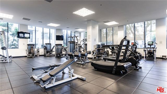 10724 Wilshire Boulevard 1605, Los Angeles, CA 90024