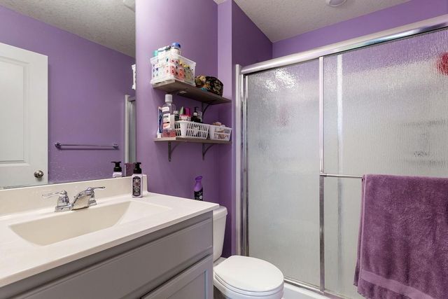 5205 Oak Grove Parkway N, Brooklyn Park, MN 55443