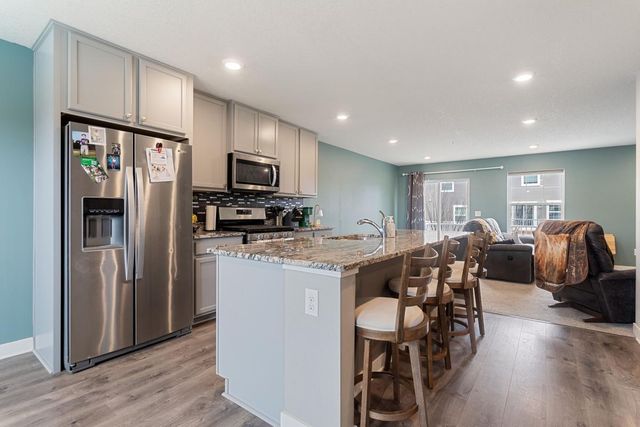 5205 Oak Grove Parkway N, Brooklyn Park, MN 55443