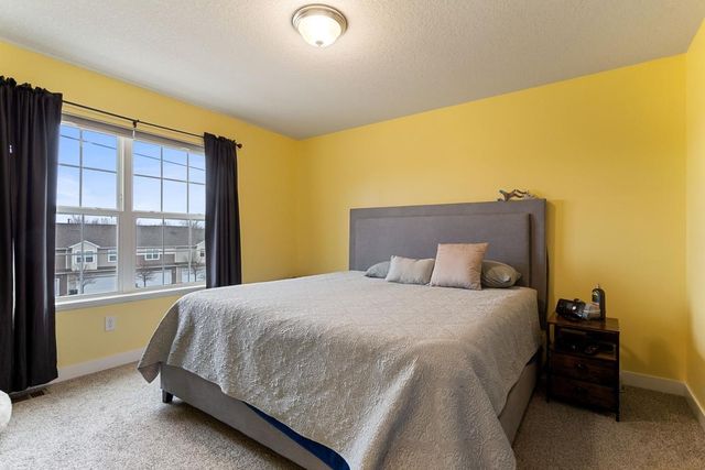 5205 Oak Grove Parkway N, Brooklyn Park, MN 55443