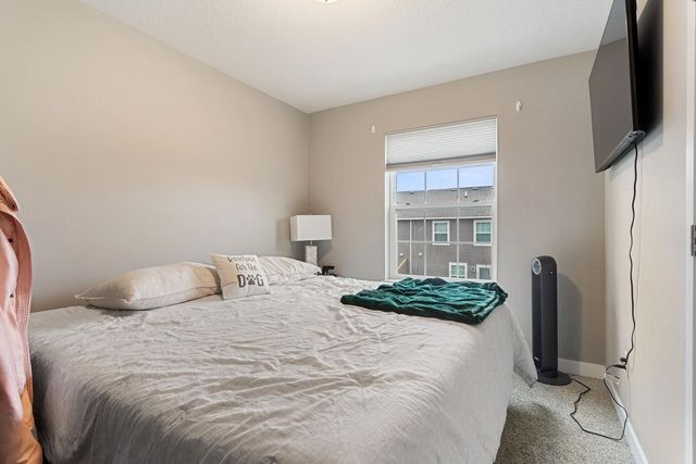 5205 Oak Grove Parkway N, Brooklyn Park, MN 55443