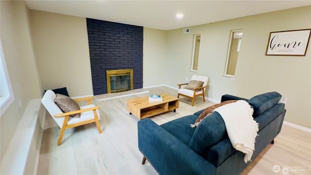 10003 SE 192nd Street, Renton, WA 98055