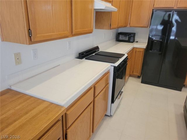 3305 Ariba Street, Las Vegas, NV 89129