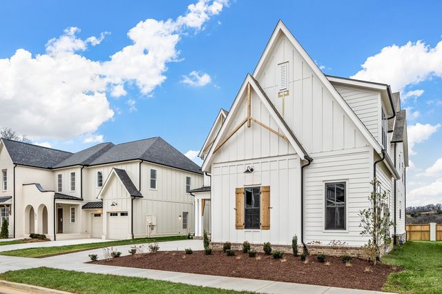 4009 Kathie Dr, Thompsons Station, TN 37179