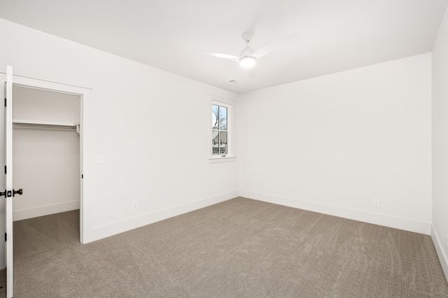 4009 Kathie Dr, Thompsons Station, TN 37179