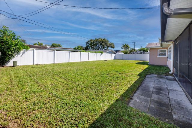 3747 SHADY BLUFFS DRIVE, Largo, FL 33770