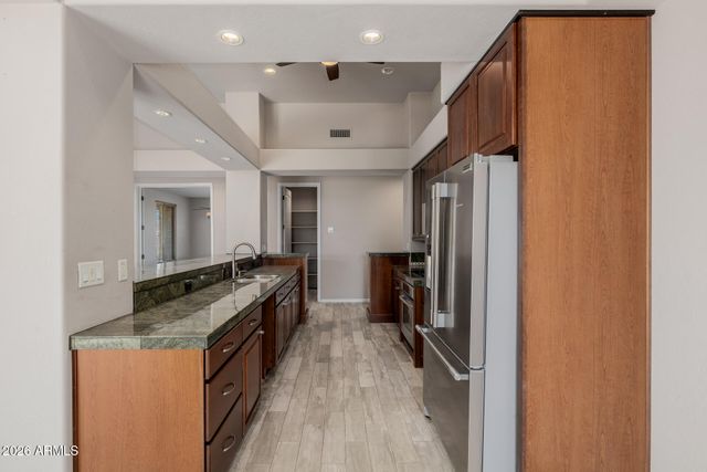 1916 E PRIMROSE Path, Phoenix, AZ 85086