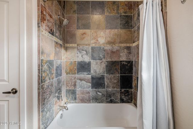 1916 E PRIMROSE Path, Phoenix, AZ 85086