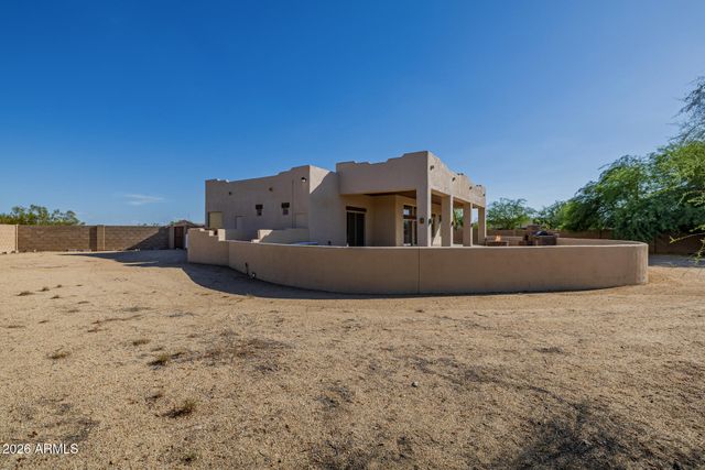 1916 E PRIMROSE Path, Phoenix, AZ 85086