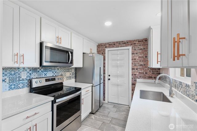 28600 SE 226th Street, Maple Valley, WA 98038