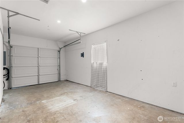 28600 SE 226th Street, Maple Valley, WA 98038
