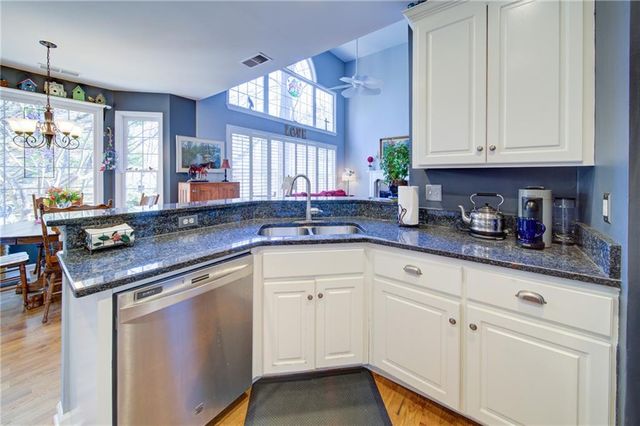 5065 Dorset Lane, Suwanee, GA 30024