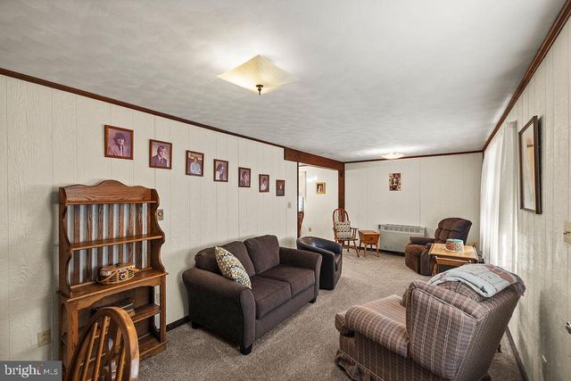 470 RACETRACK RD, Abbottstown, PA 17301