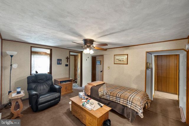 470 RACETRACK RD, Abbottstown, PA 17301