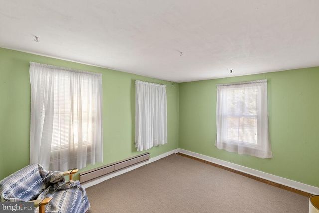 470 RACETRACK RD, Abbottstown, PA 17301