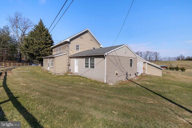 470 RACETRACK RD, Abbottstown, PA 17301