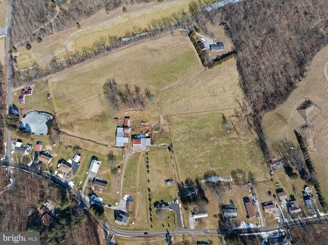 470 RACETRACK RD, Abbottstown, PA 17301