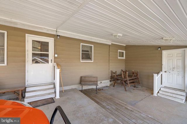 470 RACETRACK RD, Abbottstown, PA 17301