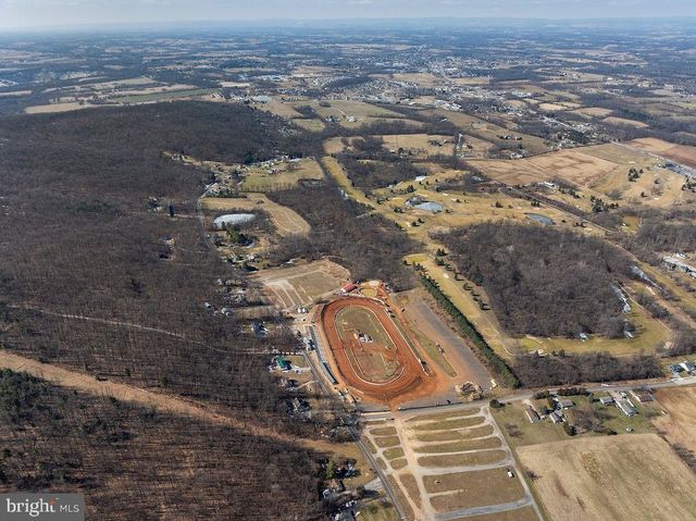 470 RACETRACK RD, Abbottstown, PA 17301