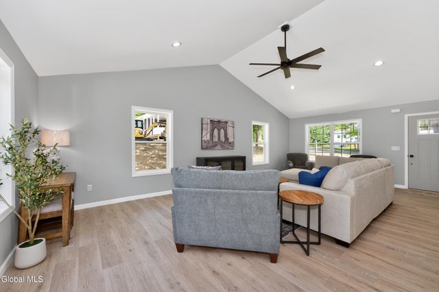 178 Montray Road, Queensbury, NY 12804