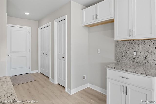25026 Reeck Road, Woodhaven, MI 48183