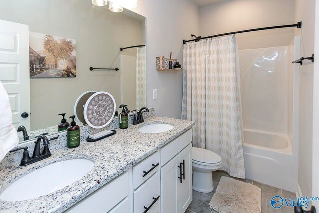 144 Creek Ridge Drive, Meridianville, AL 35759