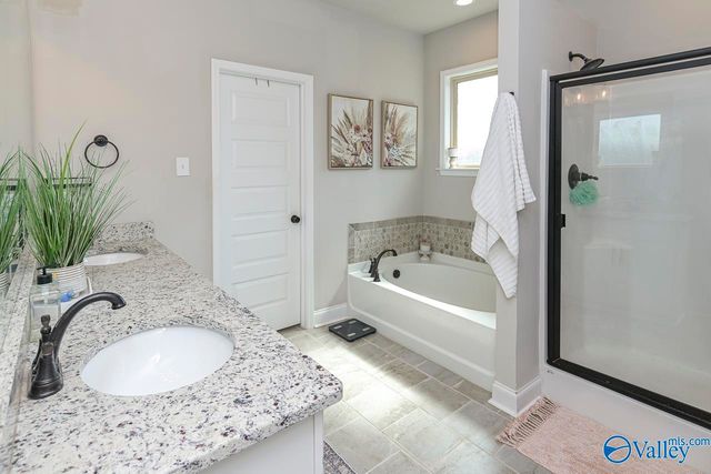 144 Creek Ridge Drive, Meridianville, AL 35759